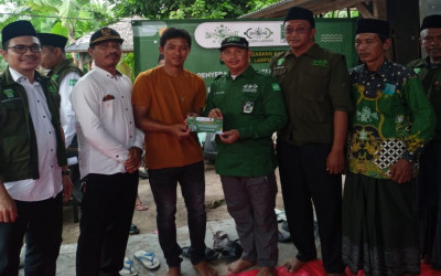 LAZISNU PCNU Nabire Salurkan Bantuan untuk Korban Angin Puting Beliung di Kecamatan Palas